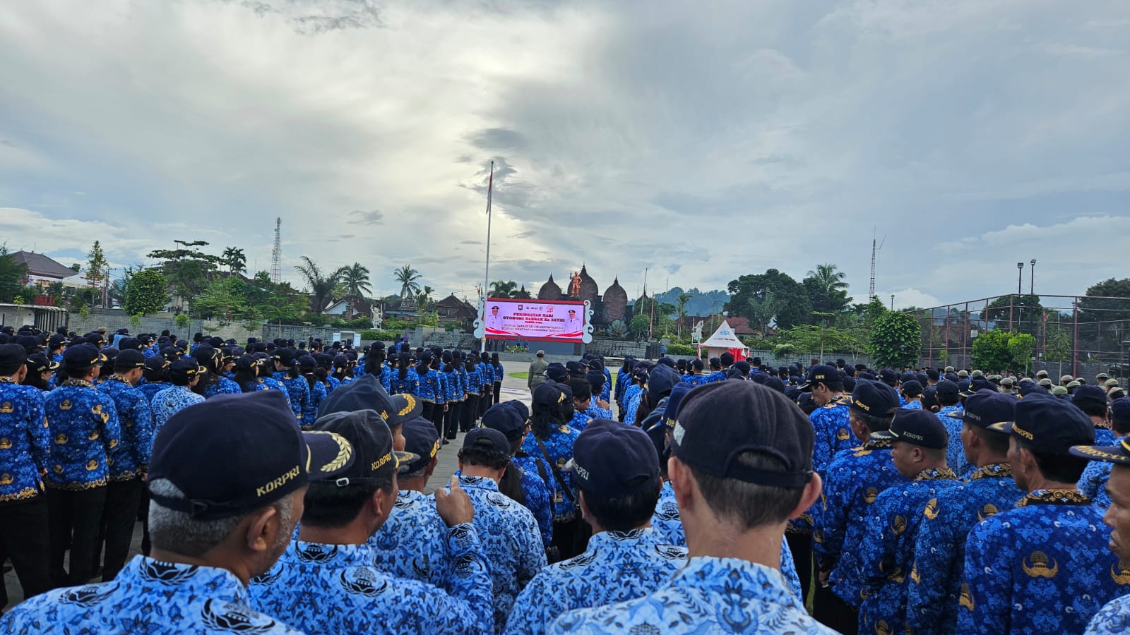 GIAT APEL HUT KORPRI DI ALUN-ALUN KOTA BANGLI 