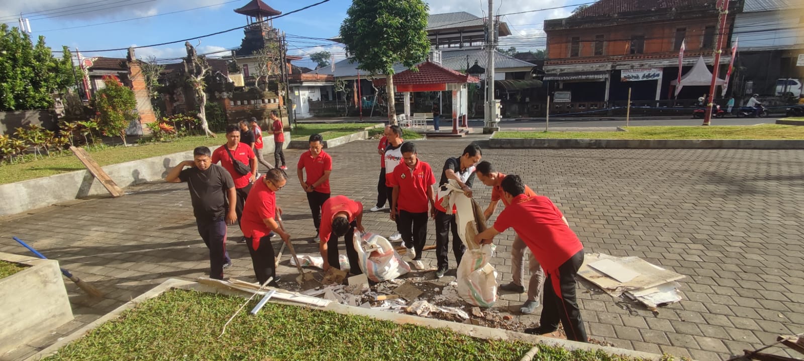 GIAT PEMBERSIHAN DI LINGKUNGAN MPP